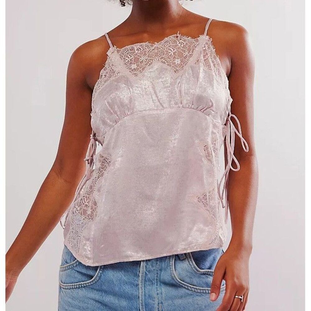 Intimately Free People Shimmer On Cami Blouse Top Floral Lace Solid XS 292082